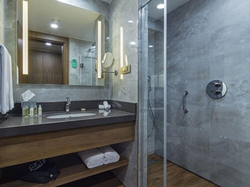 Hilton Garden Inn Yalova Yalova  Exterior foto